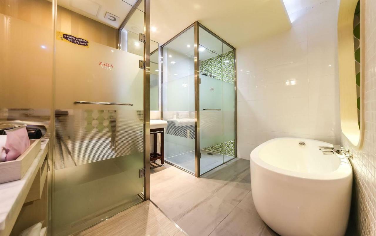 Hotel Zara Changwon Exterior photo